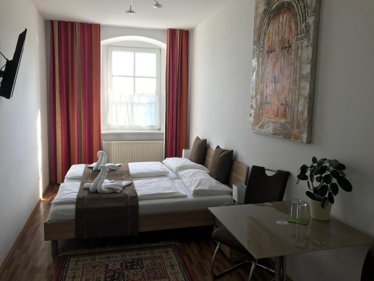 Hotel-Restaurant Zum Donaueck ماوتهاوزن المظهر الخارجي الصورة