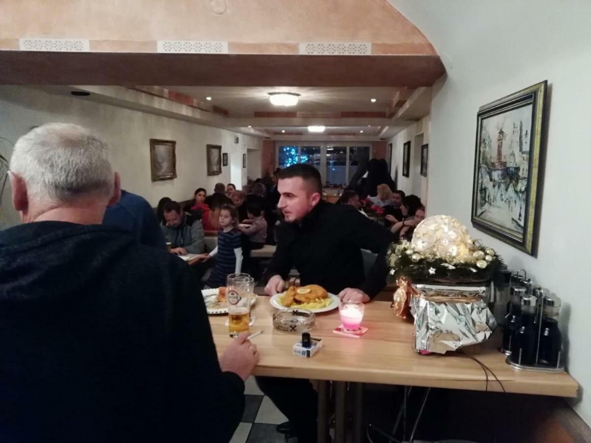Hotel-Restaurant Zum Donaueck ماوتهاوزن المظهر الخارجي الصورة